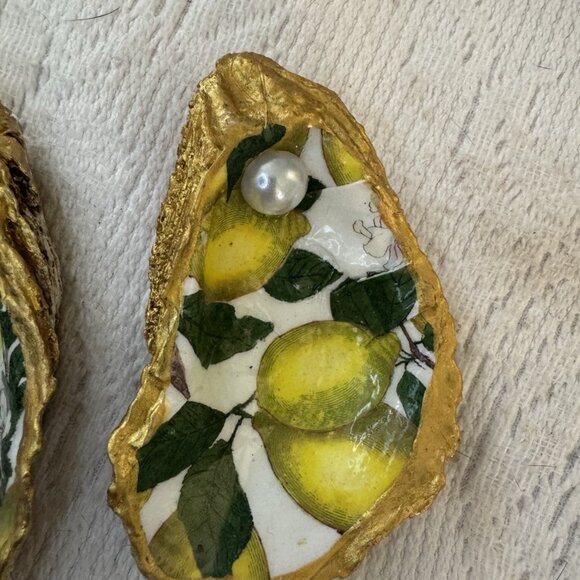 Handmade Decoupage Oyster Shell Trinket Dish Lemons, Pearl, Gold Trim - Picture 4 of 10